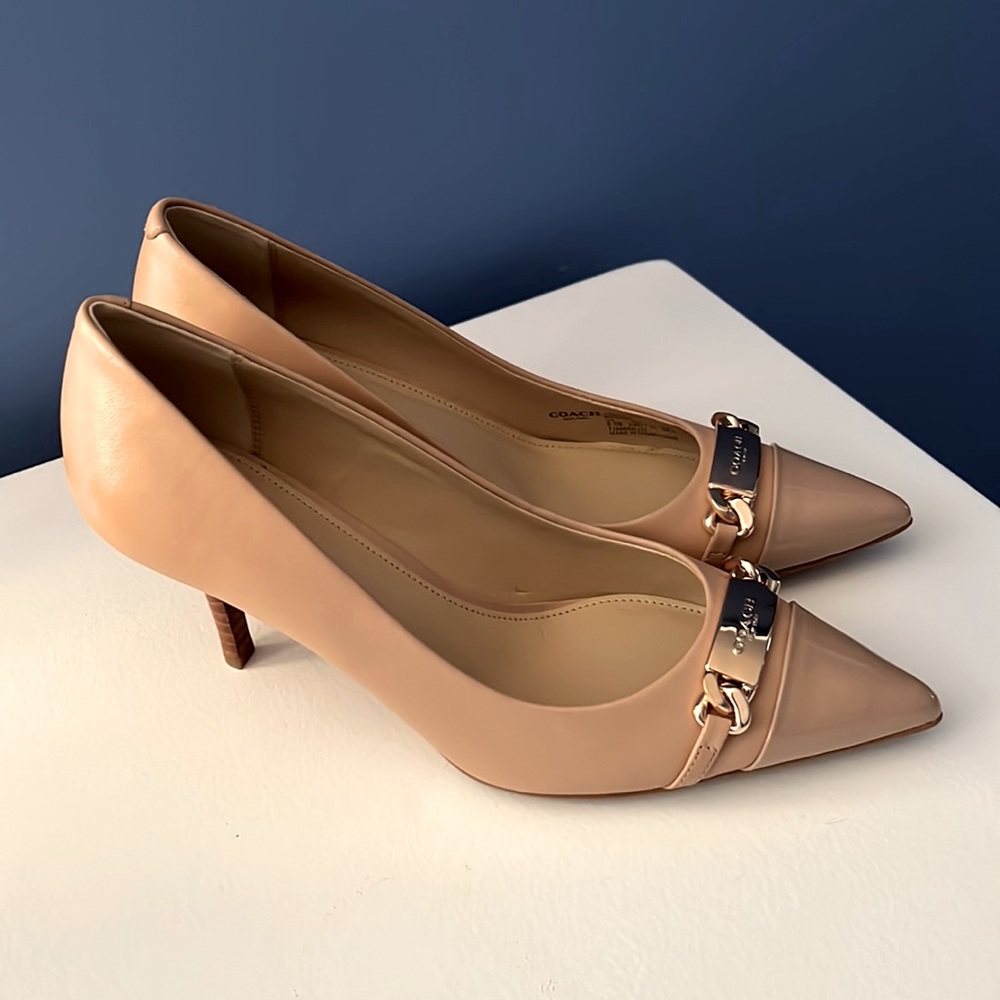 Coach mid heel pump